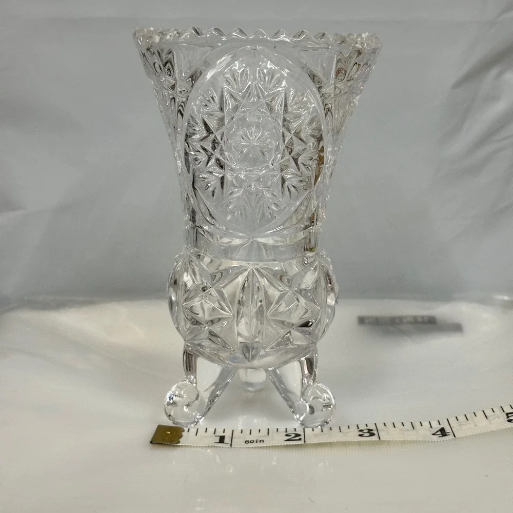 Vintage Crystal Bud Vase Unisex OS Clear‎ Cut Glass Pinwheel 3 Footed Excellent